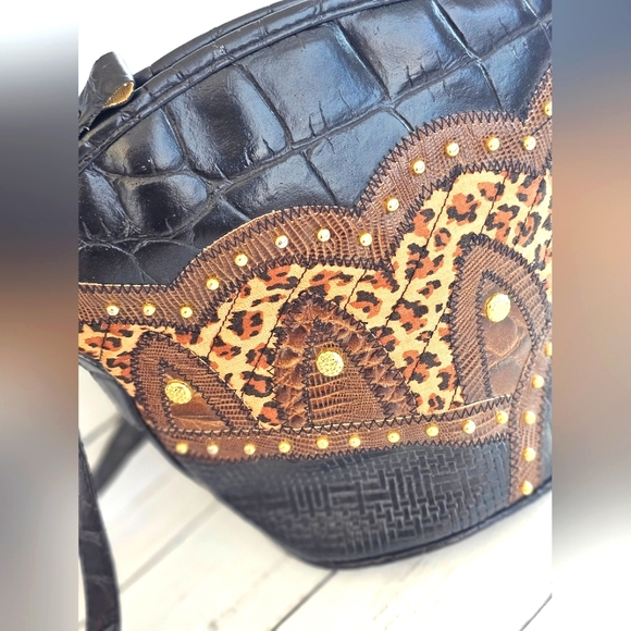 Vintage RARE 1980'S Textured Faux Leather Quilted Patch Leopard Crossbody Purse - Picture 16 of 16